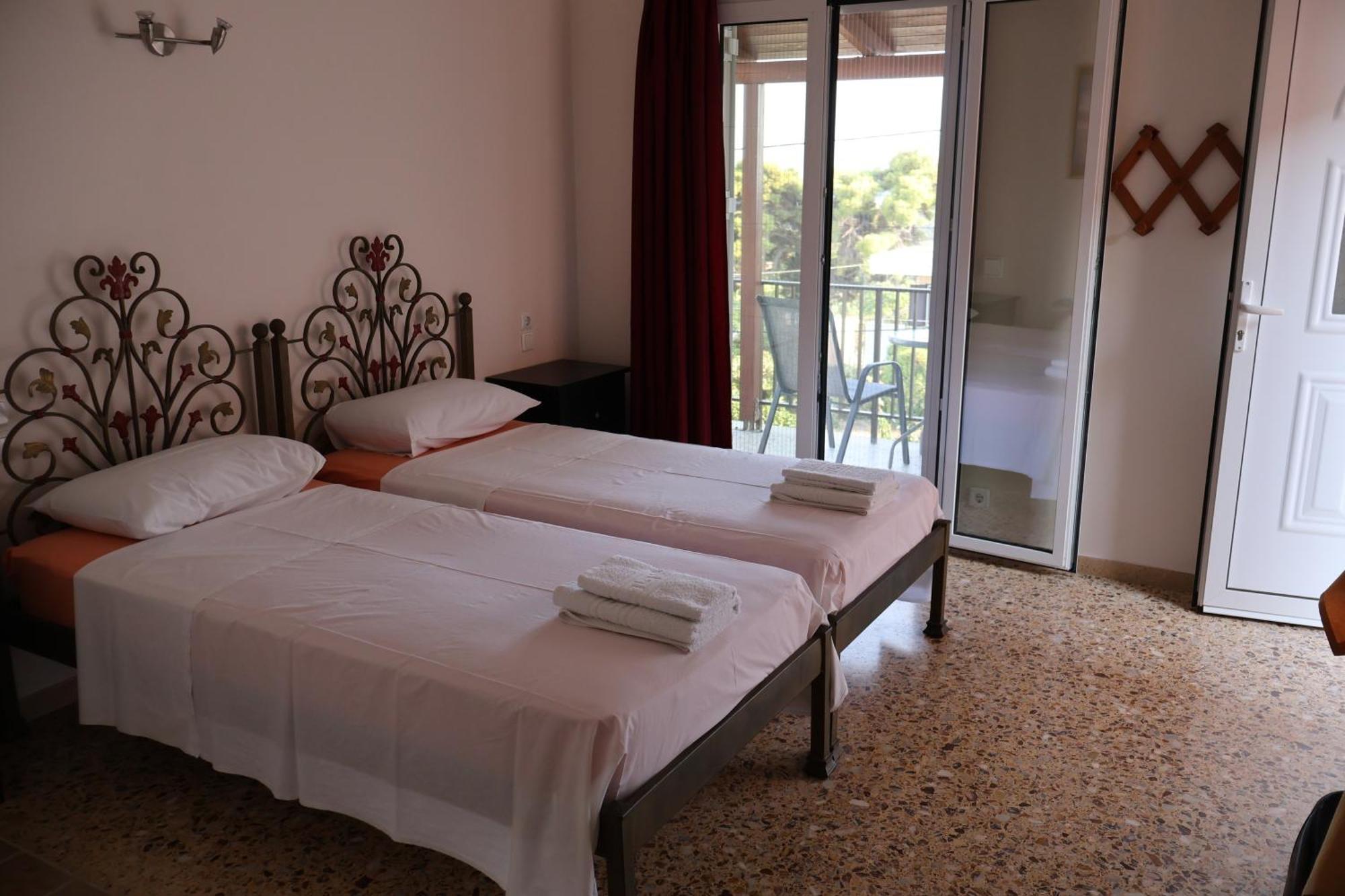 Filippos Apartments "Room 5" No Kitchen สปาร์เชีย ภายนอก รูปภาพ